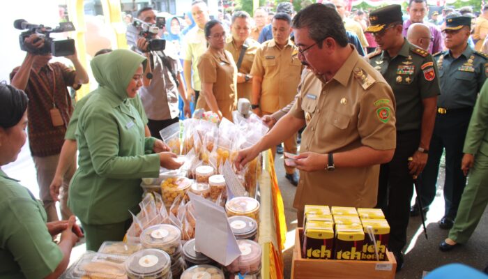 Gubernur Hadiri Bazar Ramadhan Kodam XV/Pattimura