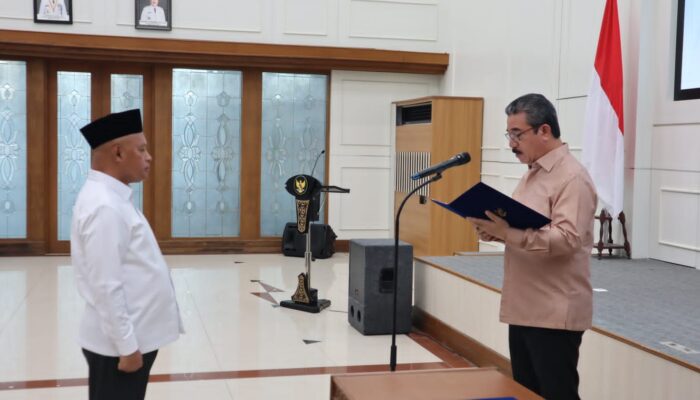 Kukuhkan PPIH, Gubernur Minta Layani Jemaah Haji Maluku Dengan Baik.