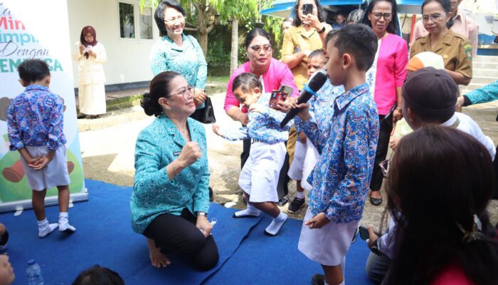 Ketua TP PKK Maluku Ikuti Giat Periksa Gigi di PAUD Kasih Ibu