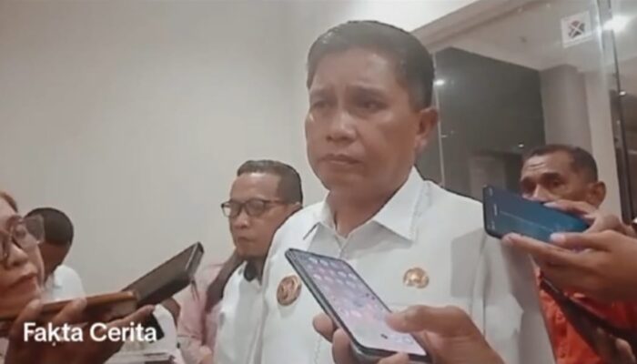 Kementerian Pendidikan Buka Peluang Guru Jadi Kepsek, Wali Kota Ambon Dorong Guru Ikut Seleksi.