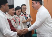 Lepas CJH Maluku 2025, Gubernur Ingatkan Haji Adalah Perjalanan Spiritual.