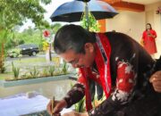 Resmikan Gedung Gereja Efrata Di Makariki, Gubernur Harap Jadi Simbol Persaudaraan.