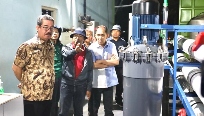 Gubernur Maluku Tinjau Lokasi Unit Desalinasi UNDIP
