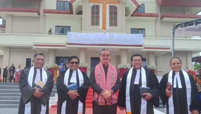 Gubernur Maluku Resmikan Gereja Lyawan Soru, Simbol Iman dan Persatuan Watidal