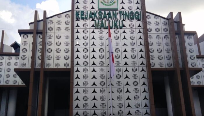 Bipolo Gidin Membara, Penyidik Kejati Maluku Garap Zainudin Booy 9 Jam.