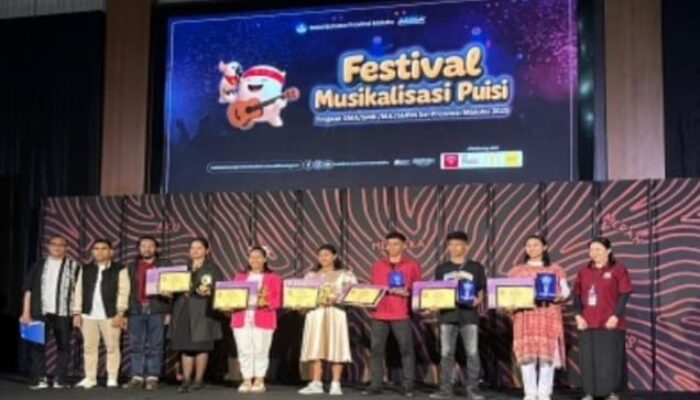 Harmoni Kata dan Nada: Kiprah Tim Musikalisasi Puisi SMANSA dalam Festival Musikalisasi Puisi se Provinsi Maluku
