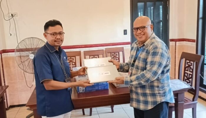 INPEX Serahkan Bantuan Perlengkapan Sekretariat untuk PWI Tanimbar