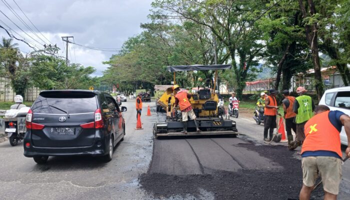 Respon Aktif BPJN Maluku Perbaiki Jalan Rusak Di Kota Ambon