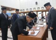 Inilah Hasil Bunga Cengkeh Dan Bunga Pala Yang Dilantik : Wagub,Sekda Tersenyum-Barisan Gubernur Kecewa