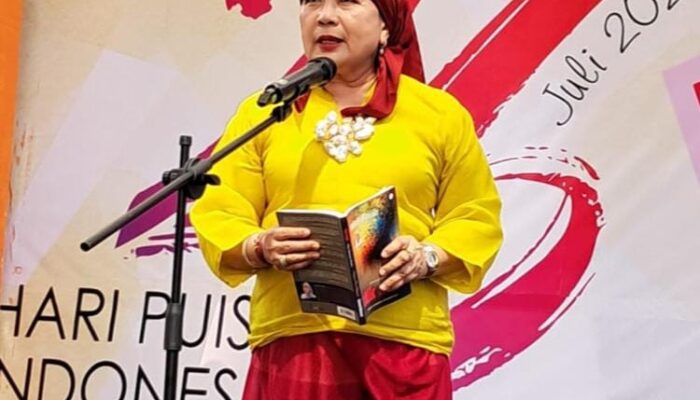 Melalui Obor Sastra , Halimah Munawir : Keluar Masuk Sekolah Memberi Motivasi Siswa ‘Melek Sastra’
