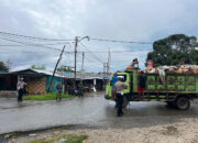TNI Polri Atur Lalu Lintas di Pasar Omele Jelang Lebaran