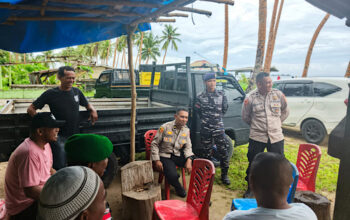 Patroli Gabungan TNI-Polri Jaga Keamanan Pantai Weluan