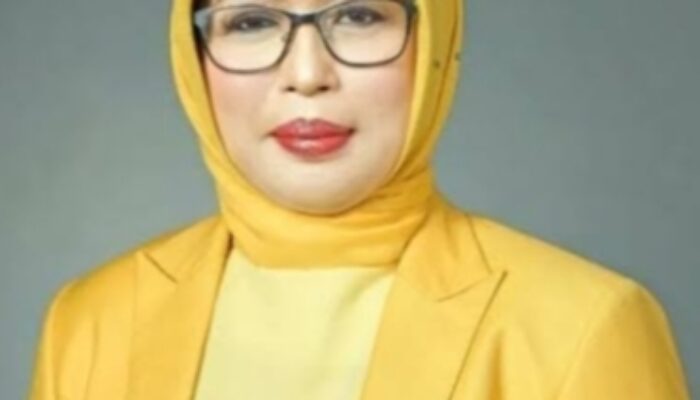 Kipas Lenso Putih Tanah Ambon Sudah Jauh, Max Siahay Lombo,Elly Toisuta Karas : DPD I Tunjuk Toisuta  PLT Golkar Kota Ambon