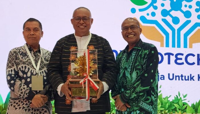 Raih Prestasi Nasional, Kota Ambon Dianugerakan Penghargaan Tertinggi Lingkungan Kalpartaru Lestari