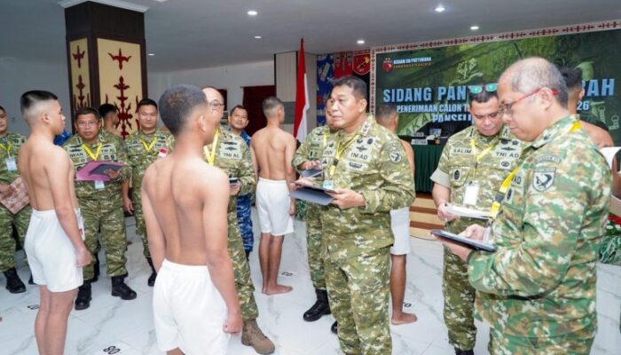 Pangdam Pattimura Buka Jalan Agung Lambiombir Menuju Taruna Akmil