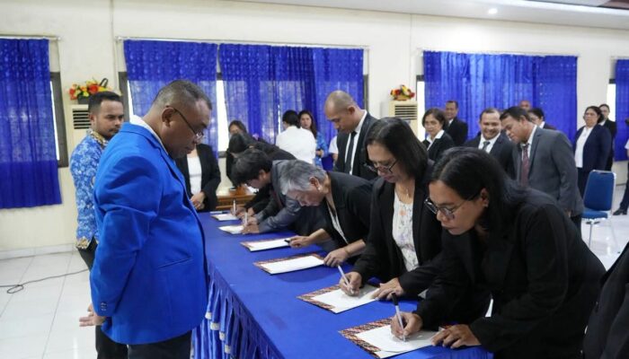 Dekan Fakultas Perikanan Dan Ilmu Kelautan Lantik Pimpinan Jurusan FPIK Unpatti Periode 2026-2030