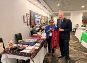 Azael Collection Promosikan Wastra dan Fashion Etnik Maluku di Darwin Fusion ASEAN 2026