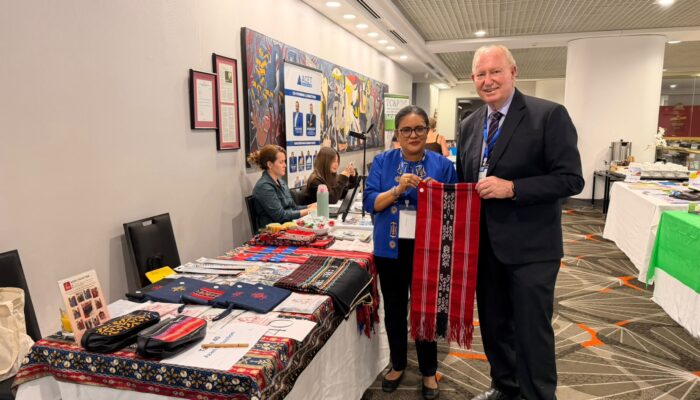 Azael Collection Promosikan Wastra dan Fashion Etnik Maluku di Darwin Fusion ASEAN 2026